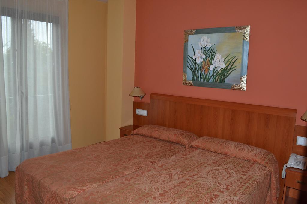 Hostal Quevedo Leon Room photo